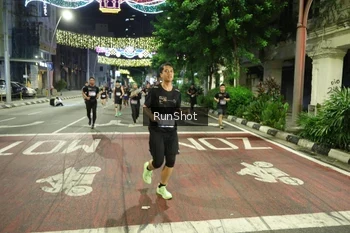 Runner Photo 4232054