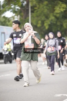 Runner Photo 4232088