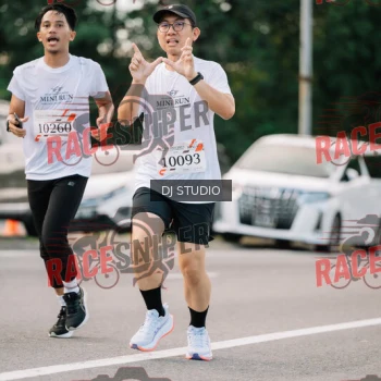 Runner Photo 423222