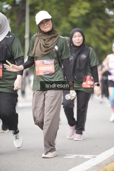 Runner Photo 4232320