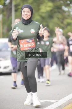 Runner Photo 4232408