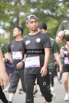 Runner Photo 4232765