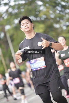 Runner Photo 4232994