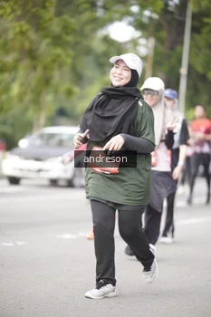 Runner Photo 4233042