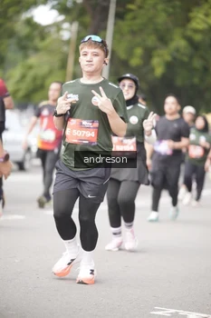 Runner Photo 4233080