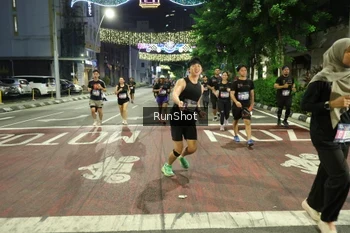 Runner Photo 4233124