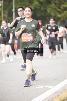 Runner Photo 4233255