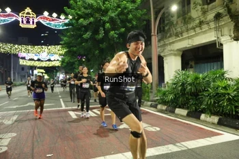 Runner Photo 4233384