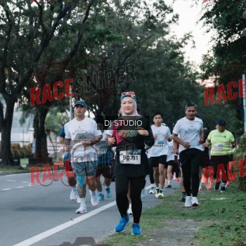 Runner Photo 423340