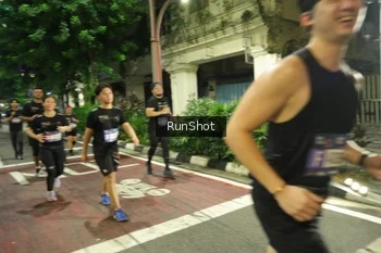 Runner Photo 4233501