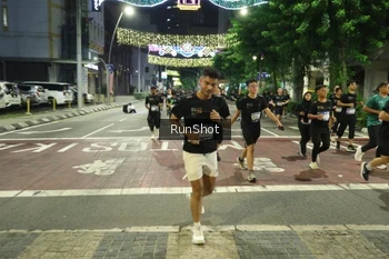 Runner Photo 4233657