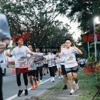 Runner Photo 423372