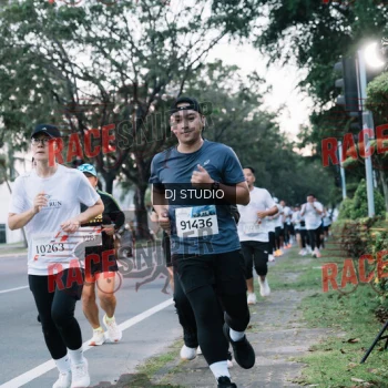 Runner Photo 423379