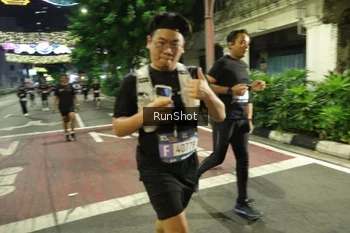 Runner Photo 4234477