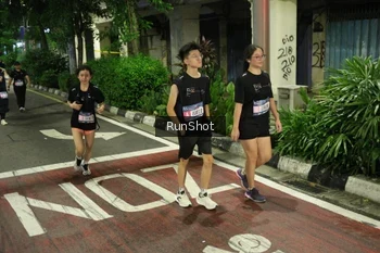 Runner Photo 4234684