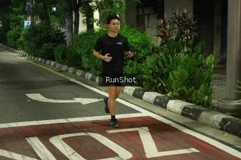 Runner Photo 4234762