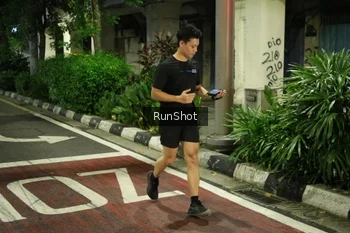Runner Photo 4234767