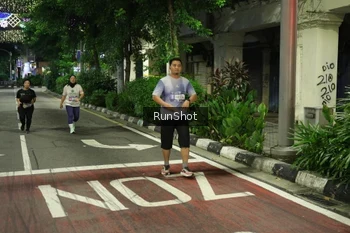 Runner Photo 4234770