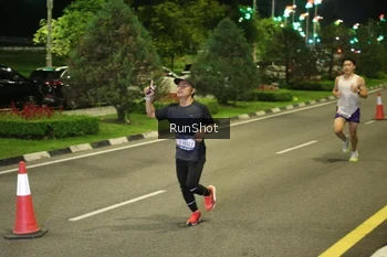 Runner Photo 4234794