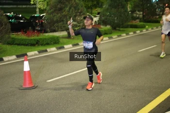Runner Photo 4234796