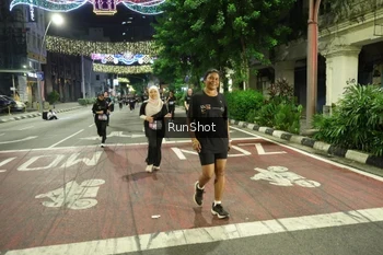 Runner Photo 4234857