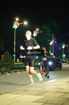 Runner Photo 4235023