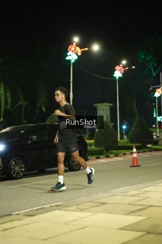 Runner Photo 4235024
