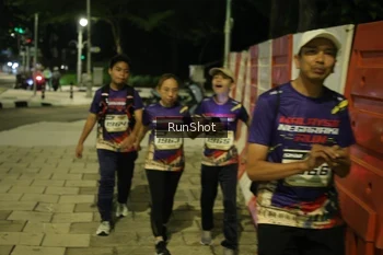Runner Photo 4235036