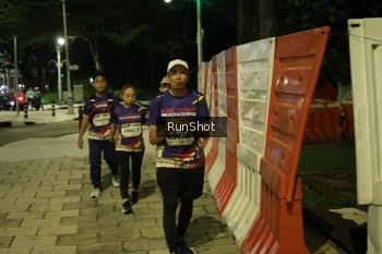 Runner Photo 4235040