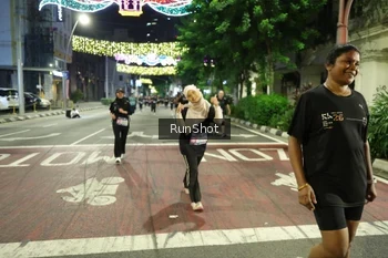 Runner Photo 4235042