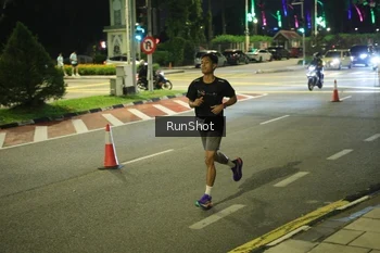 Runner Photo 4235049