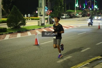 Runner Photo 4235050