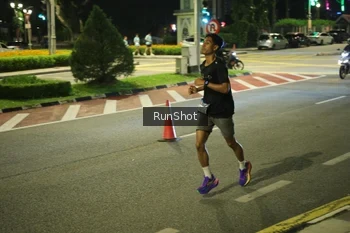 Runner Photo 4235053
