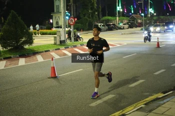 Runner Photo 4235056