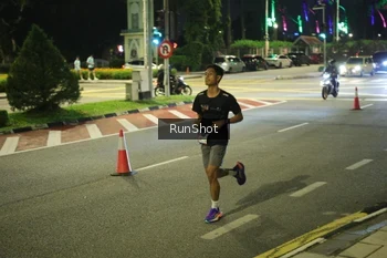 Runner Photo 4235057