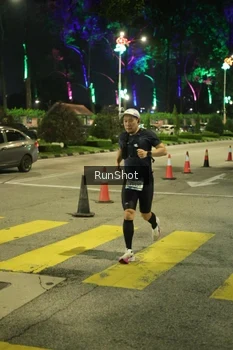 Runner Photo 4235061