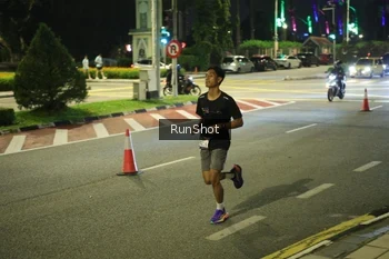 Runner Photo 4235062