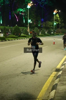 Runner Photo 4235071