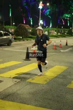 Runner Photo 4235074