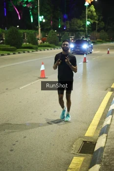 Runner Photo 4235076