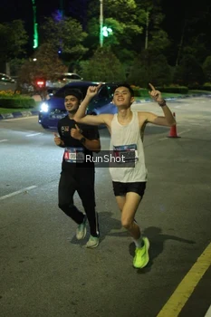 Runner Photo 4235144