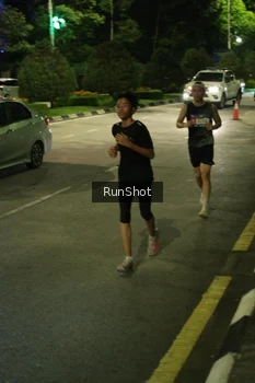 Runner Photo 4235149