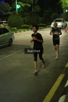 Runner Photo 4235151
