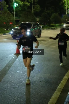 Runner Photo 4235172