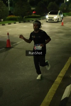 Runner Photo 4235180