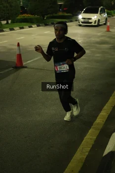 Runner Photo 4235184