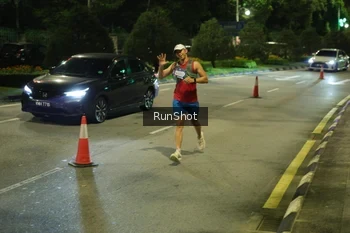 Runner Photo 4235195