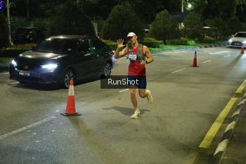 Runner Photo 4235214