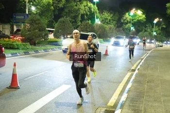 Runner Photo 4235216