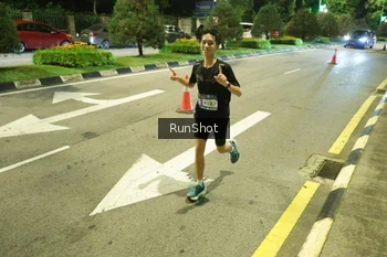 Runner Photo 4235359